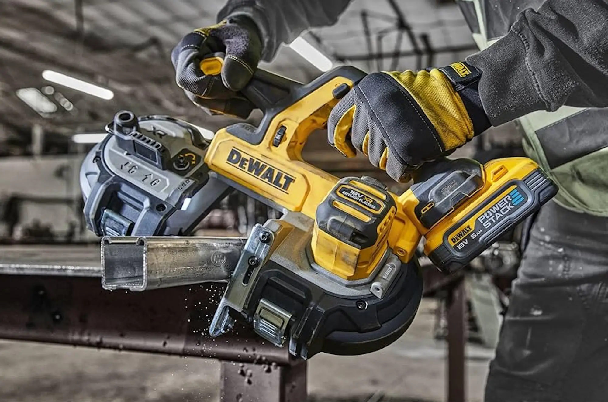 Fierastrau cu banda cu acumulator Dewalt DCS378N-XJ