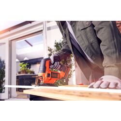 Лобзик аккумуляторный Black&Decker BDCJS18N-XJ (Black/Orange) Thumb