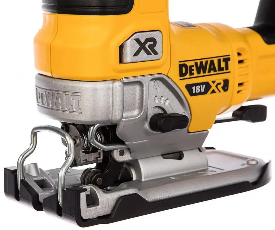 Лобзик аккумуляторный Dewalt DCS334N