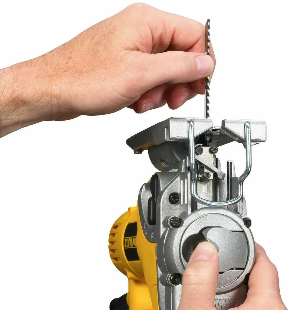 Лобзик DeWALT DW331KT