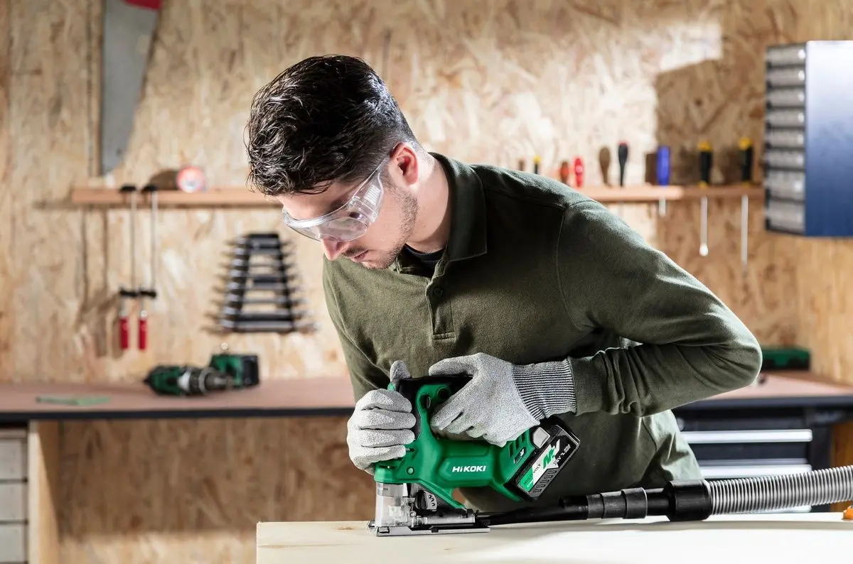 Fierastrau vertical cu acumulator Hikoki CJ36DBW2Z