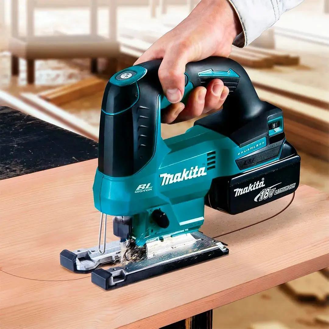 Fierastrau vertical cu acumulator Makita DJV184Z Solo