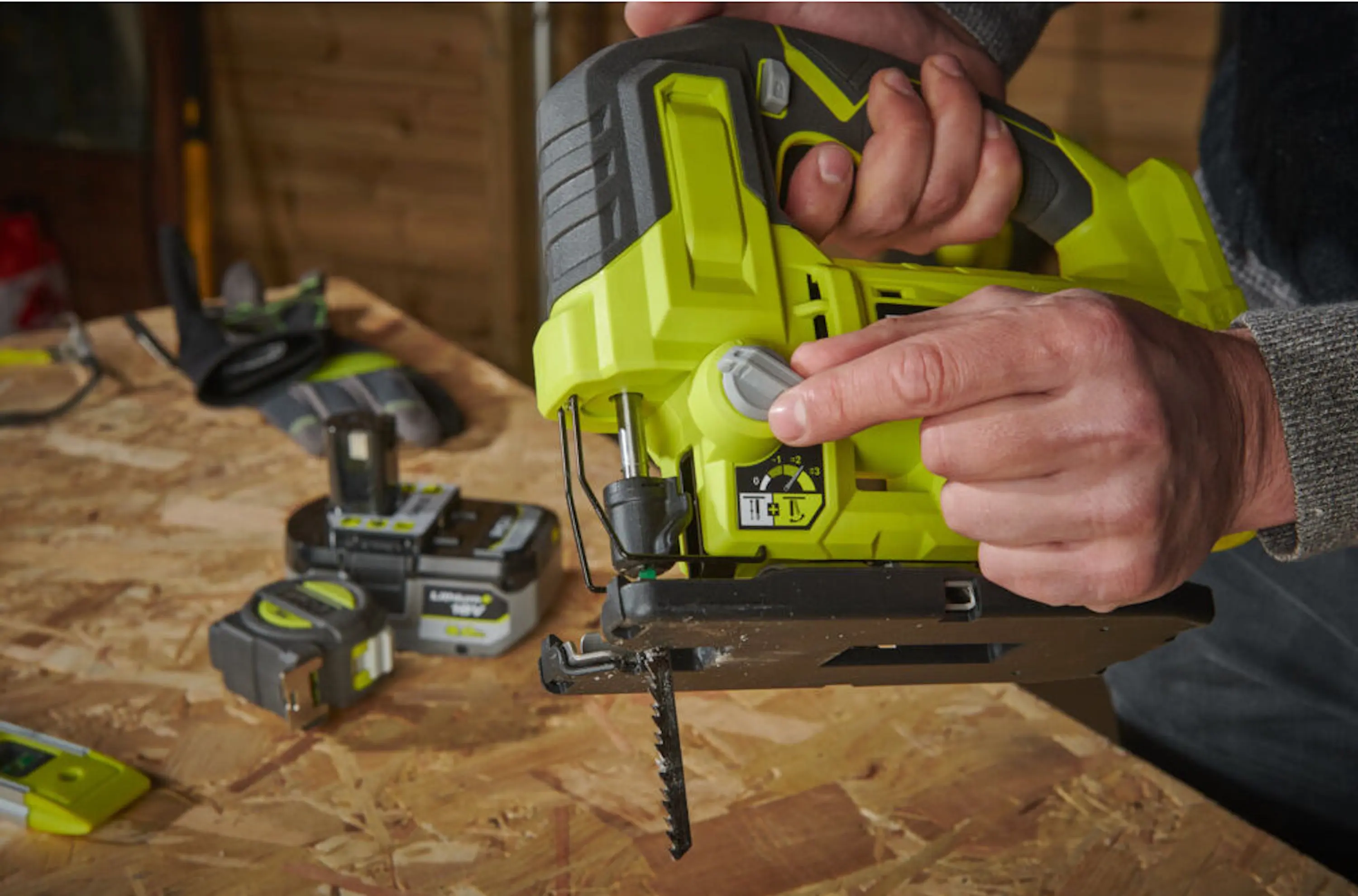 Лобзик аккумуляторный Ryobi RJS18-0 (5133005395) - 5
