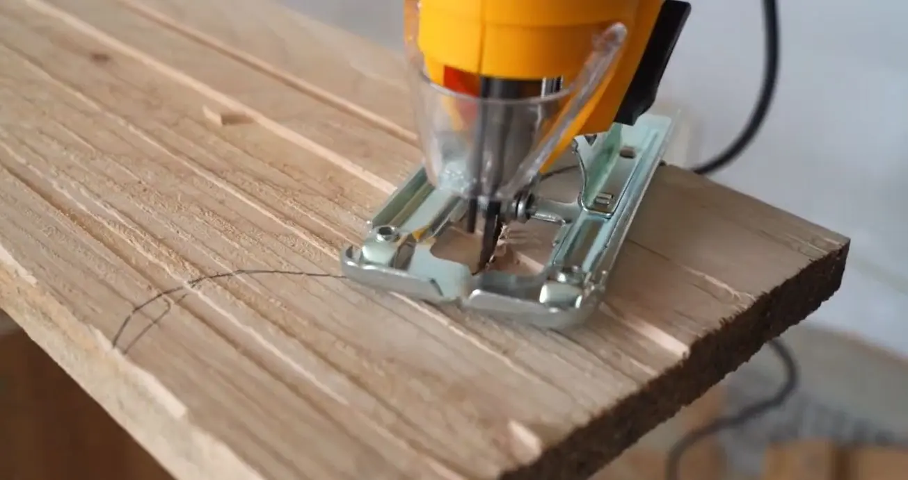 Ferestrau Tolsen 79552