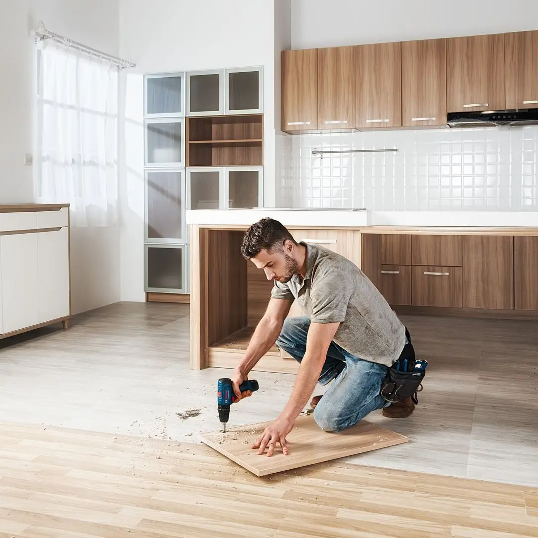 Набор аккумуляторных инструментов Bosch GSR 120-Li + GDR 120-Li + 2xGBA 12V 2.0Ah + GAL 1210 CV + Case - 4