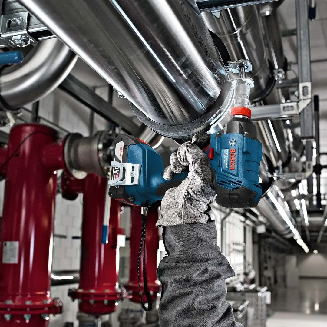 Set scule cu acumulator Bosch GSR 180-Li + GDX 180-Li + GBA 18V 1.5Ahx2 + Case