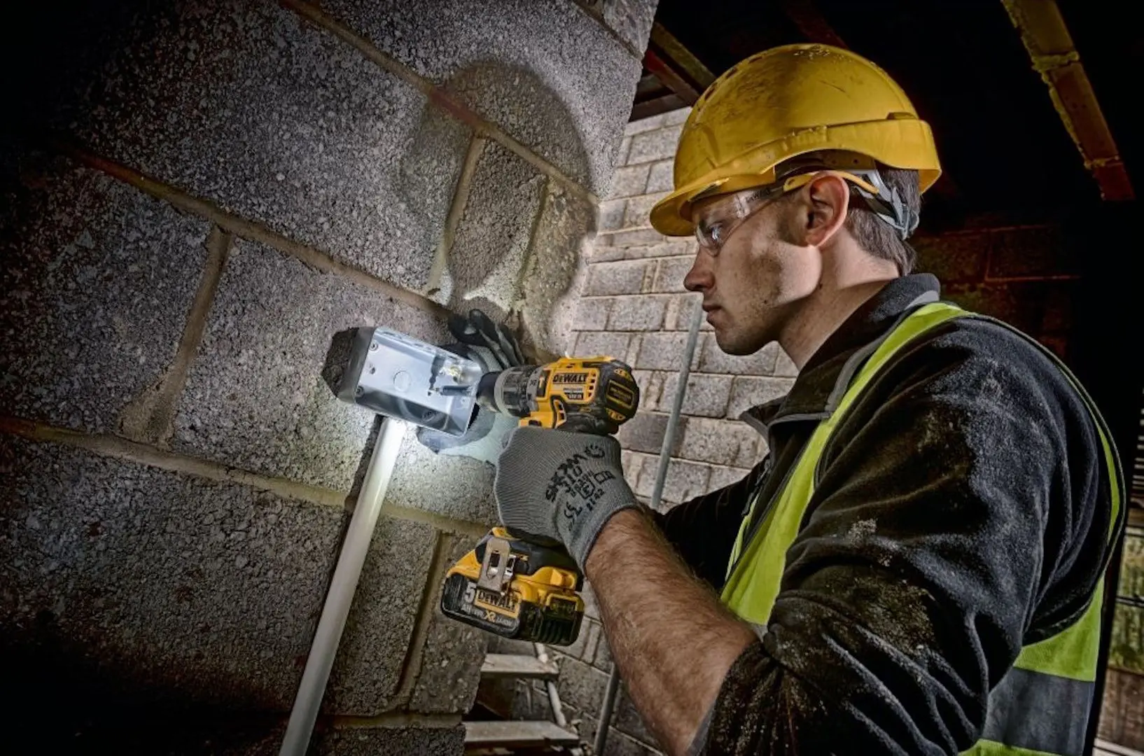 Set scule cu acumulator Dewalt DCK266P2