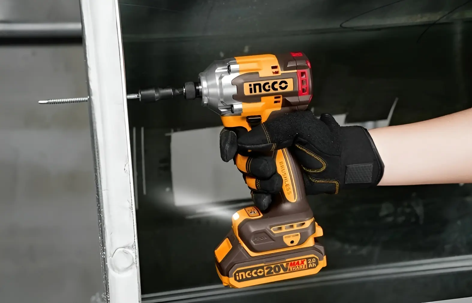 Set instrumente cu acumulato Ingco CKLI20277