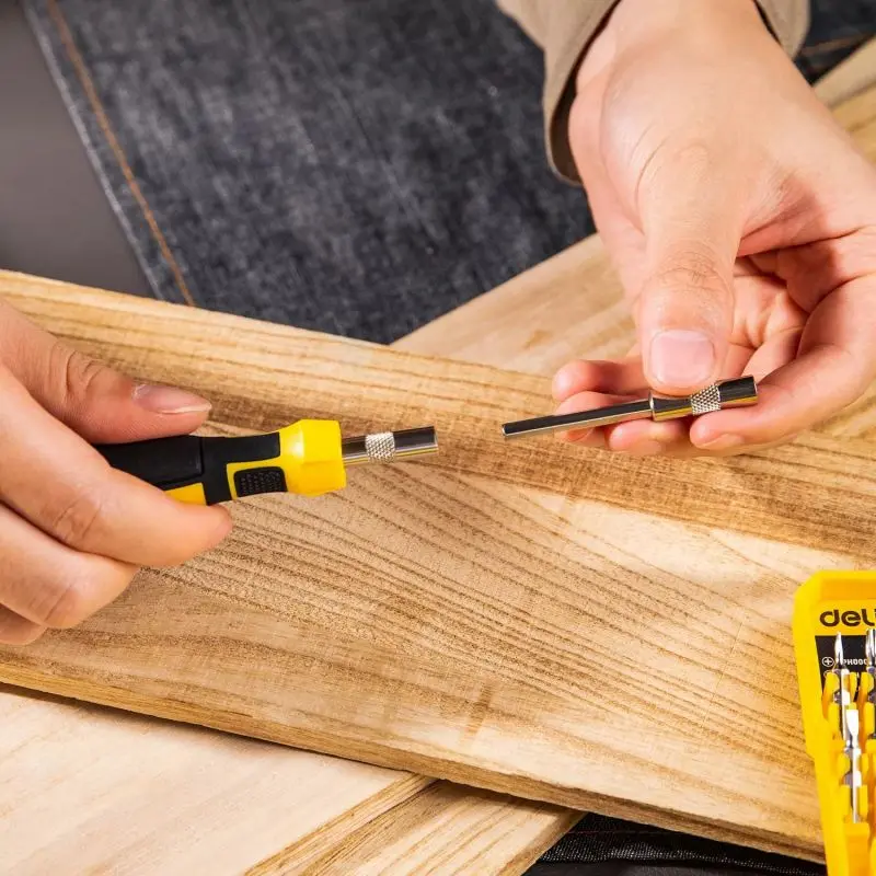 Set surubelnita + biti Deli Tools DL1033D