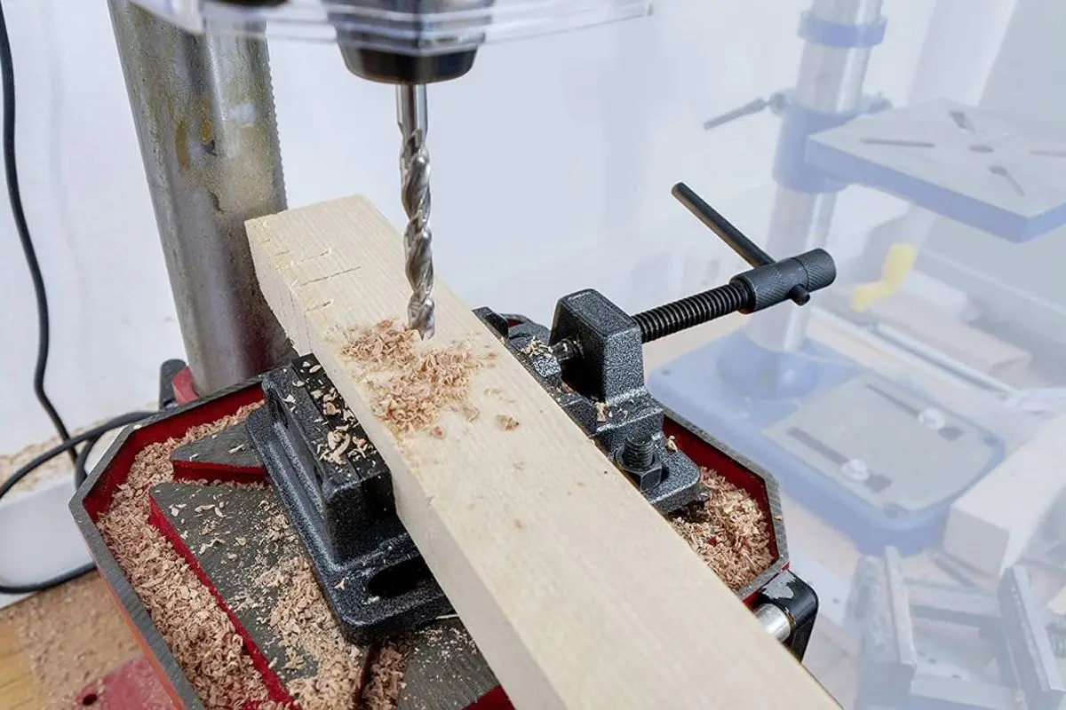 Тиски настольные KWB 49777015