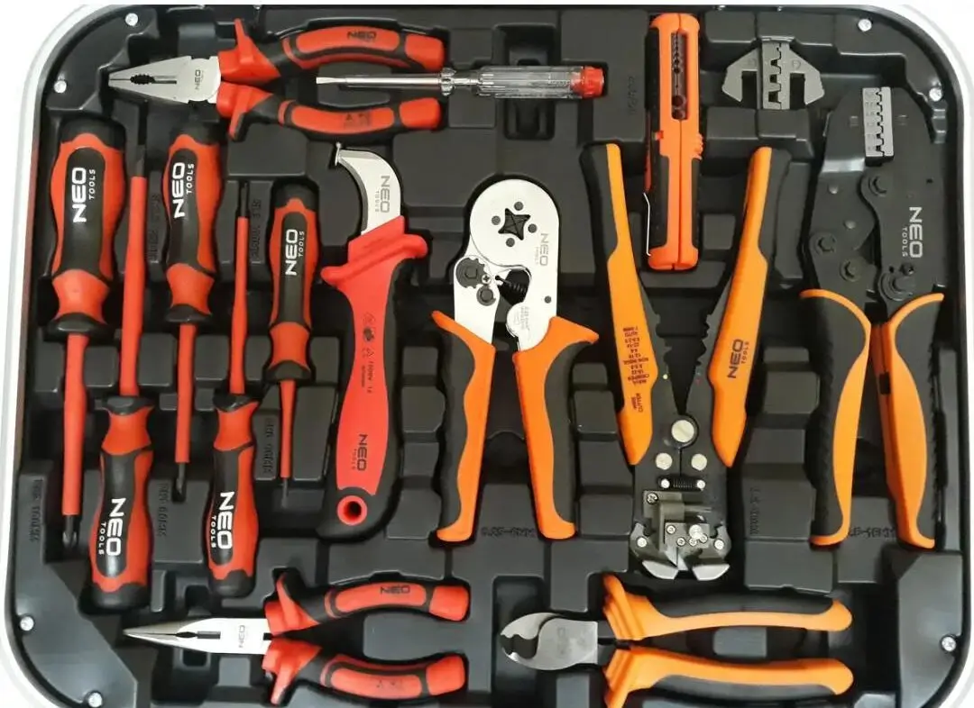 Набор инструментов Neo Tools 01-310