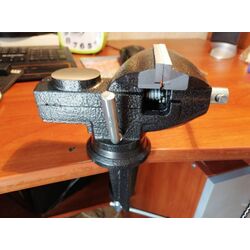 Menghina de lacatuserie Top Tools 07A206 Thumb