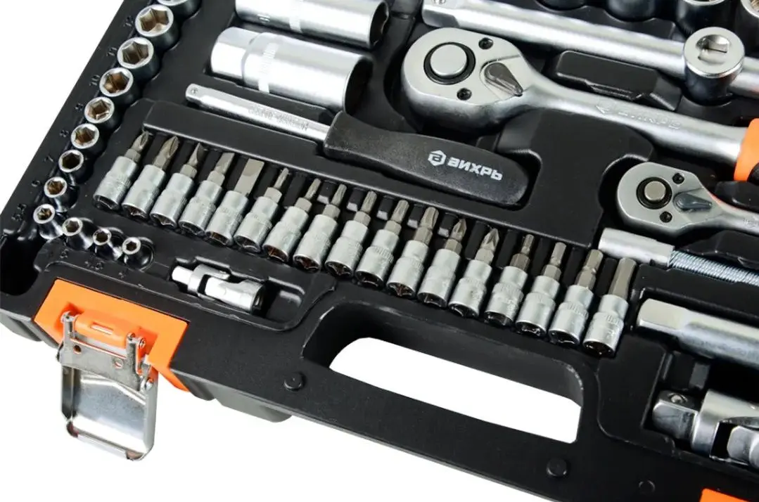 Набор торцовых головок с трещоткой Vihri 73/6/7/6 - 2