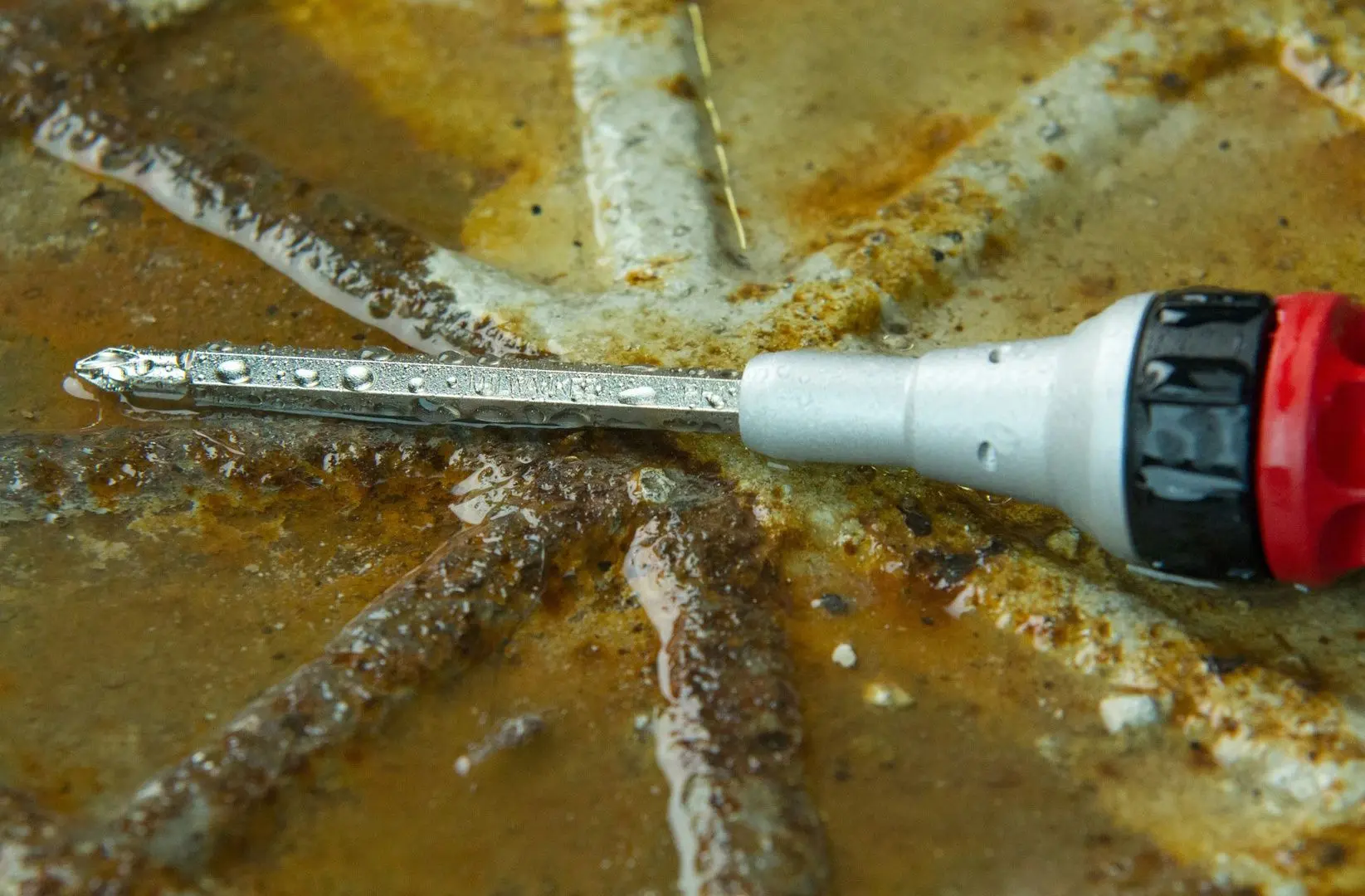 Set biti + surublenita Milwaukee 4932471598 (Red/Black)