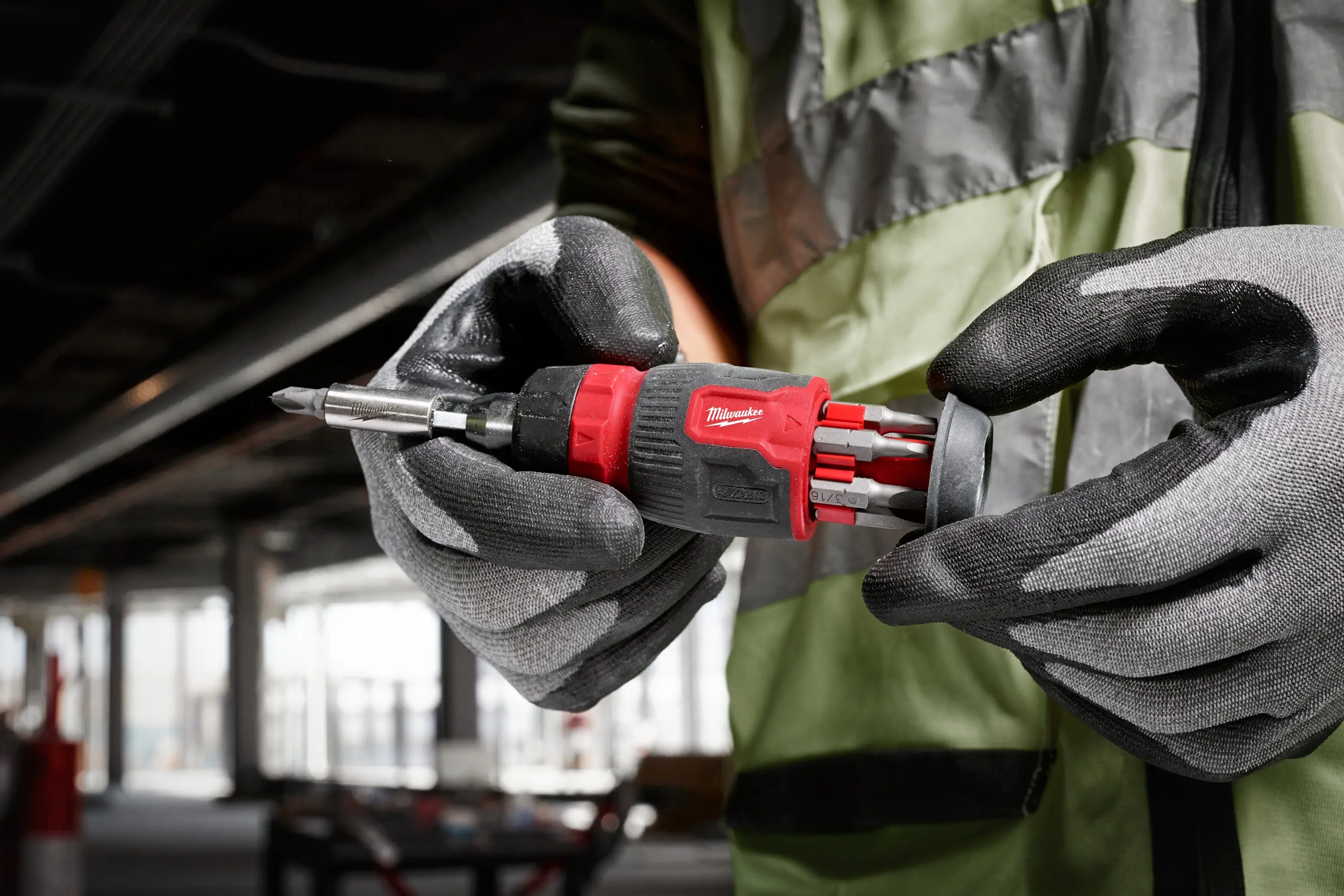 Set surubelnita + biti Milwaukee (4932480581)