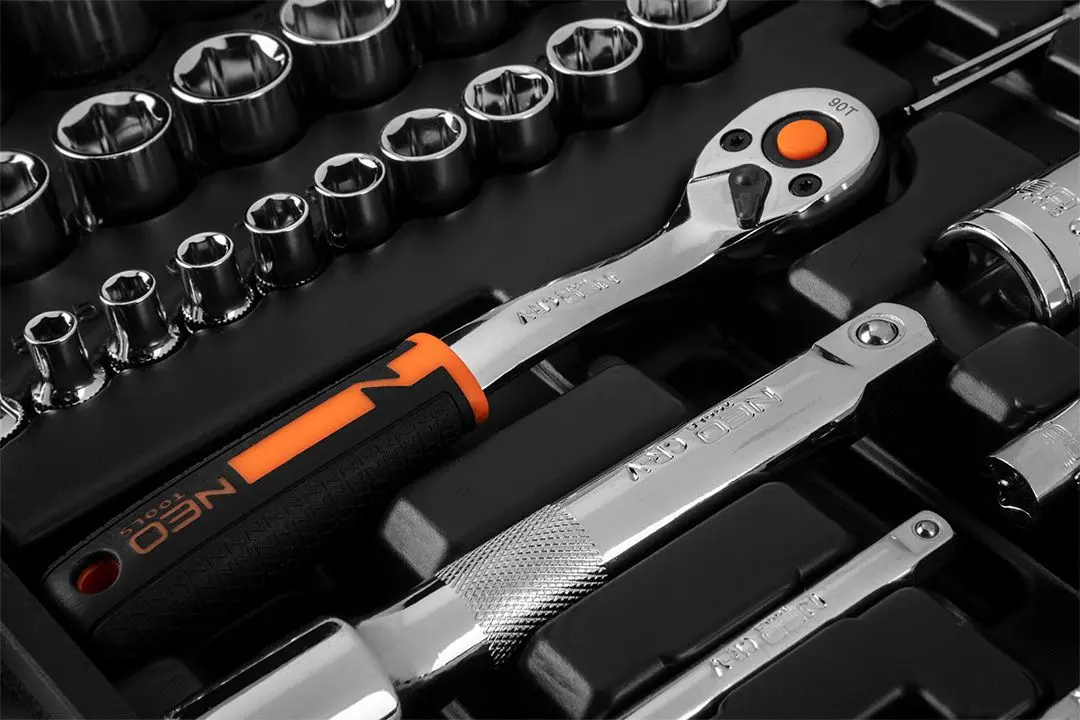 Набор торцевых головок с трещоткой Neo Tools 10-054