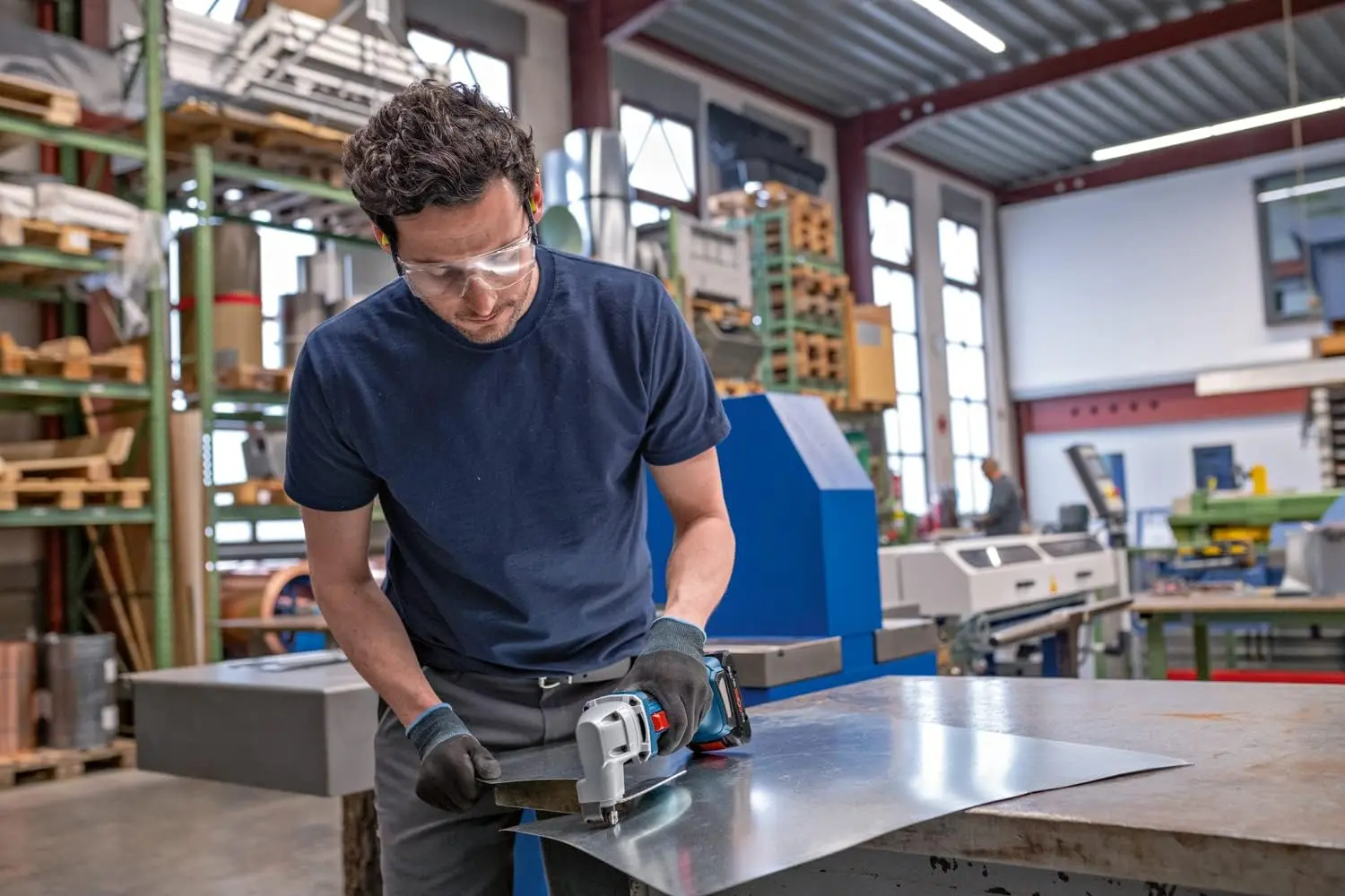 Foarfece de taiat tabla Bosch Professional GSC 18V-16 E 2x4.0 Ah + L-Boxx