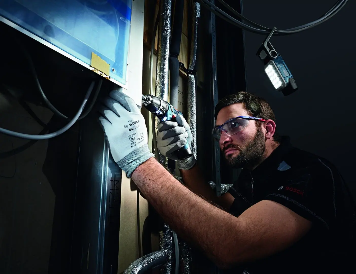 Lanterna Bosch Professional GLI 12V-330