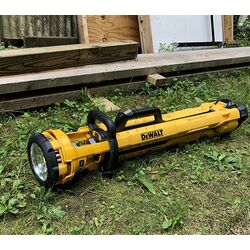 Lanterna cu acumulator Dewalt DCL079 (Yellow/Black) Thumb