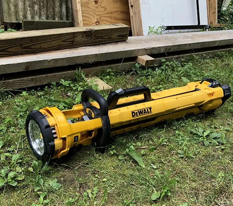 Lanterna cu acumulator Dewalt DCL079 (Yellow/Black)