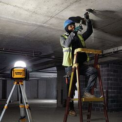 Lanterna LED Dewalt DCL074 (Yellow/Black) Thumb