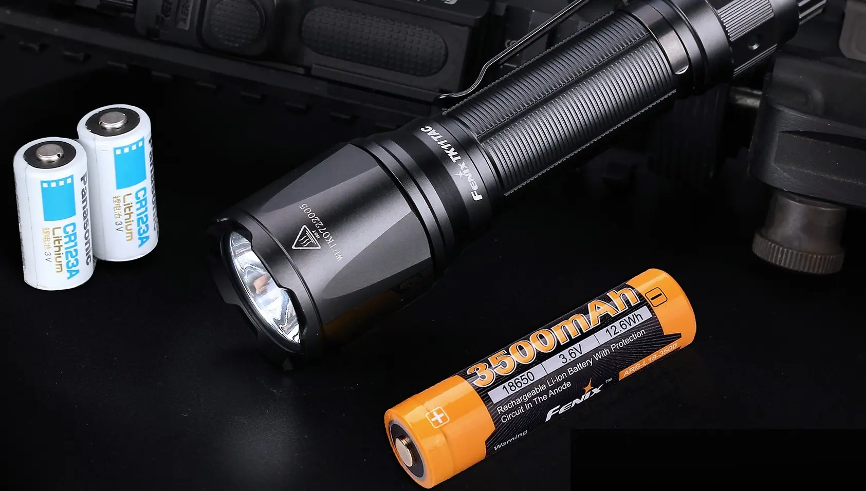 Lanterna Fenix TK11 TAC (Black)