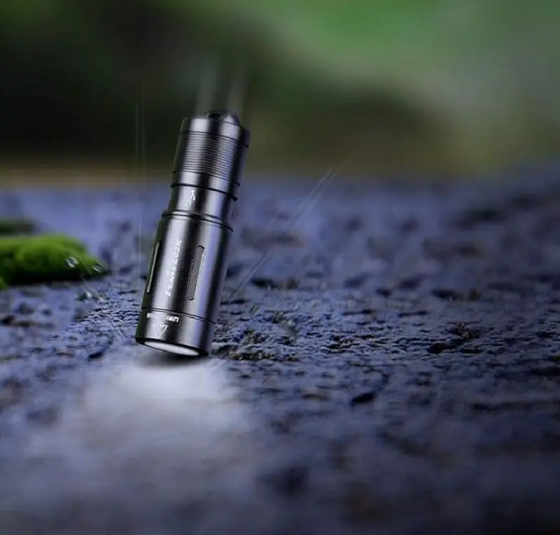 Lanterna Fenix E02R (Black)