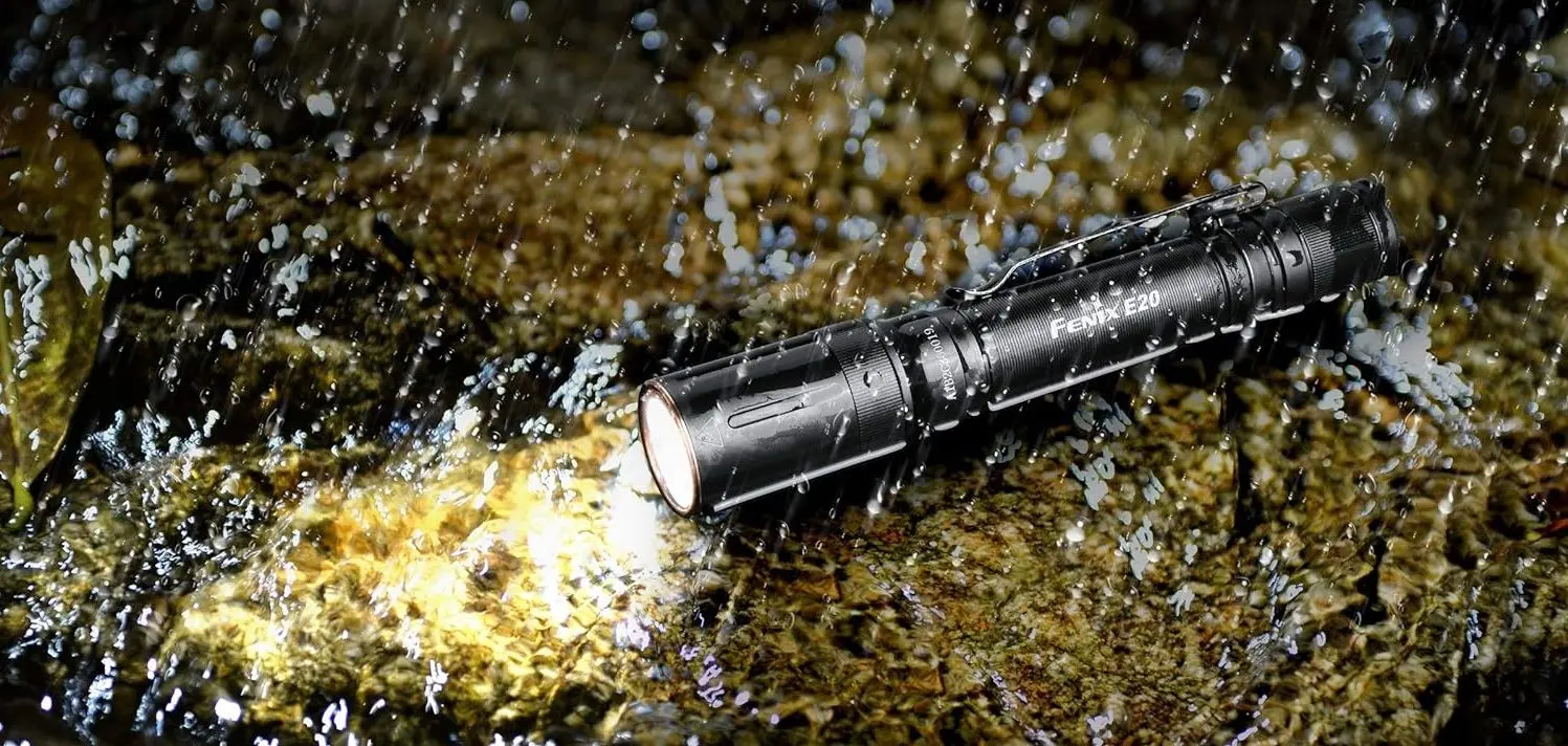 Фонарик Fenix E20 (Black) - 2