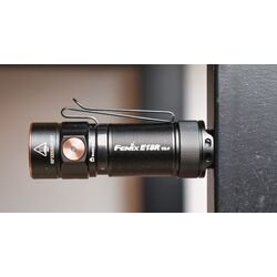 Lanterna LED Fenix E18R V2.0 (Black) Thumb