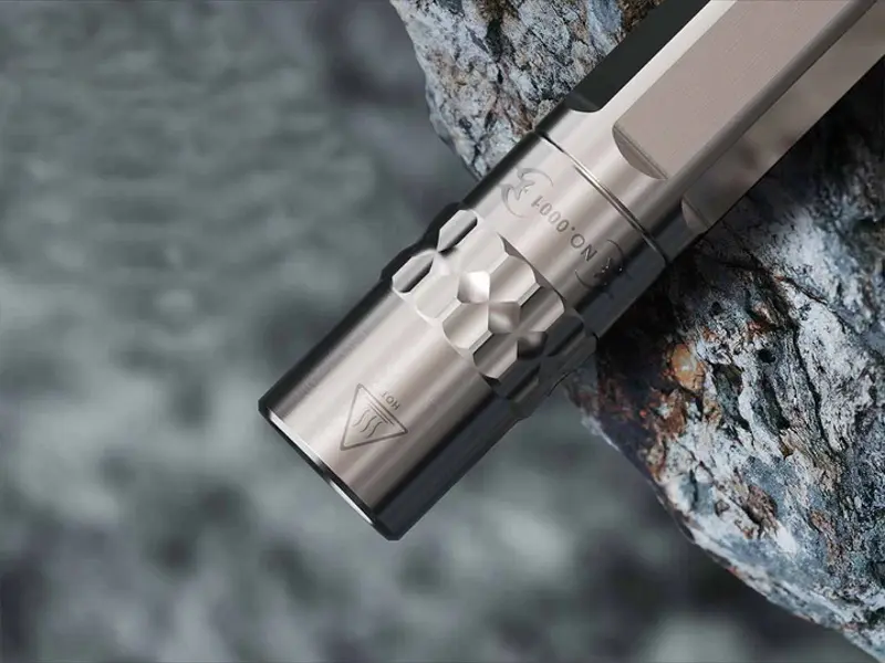 Светодиодный фонарь Fenix SilvGlow (Silver)