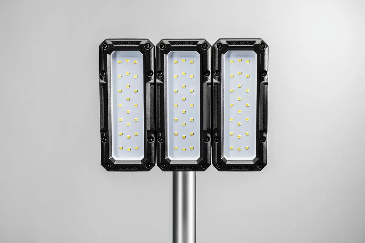 Светодиодный прожектор с подставкой Hikoki UB18DGW4Z