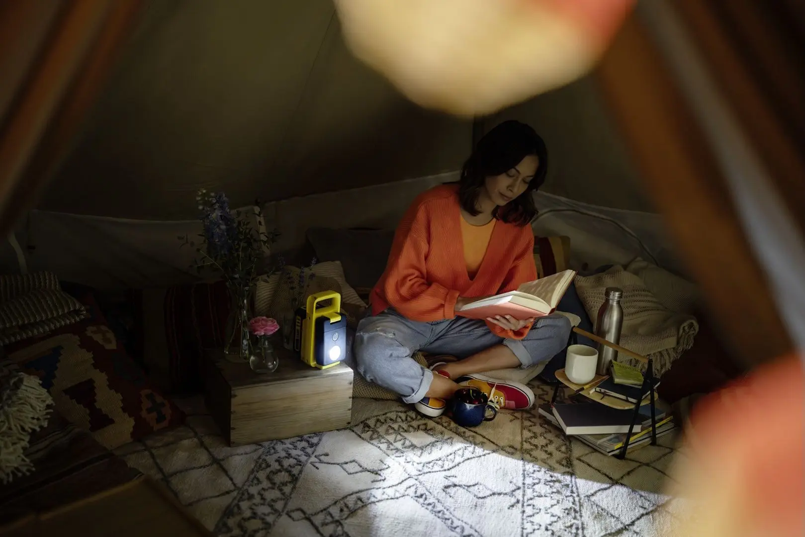 Lanterna cu acumulator Karcher MFL 2-18 1.445-360.0 (Black/Yellow)