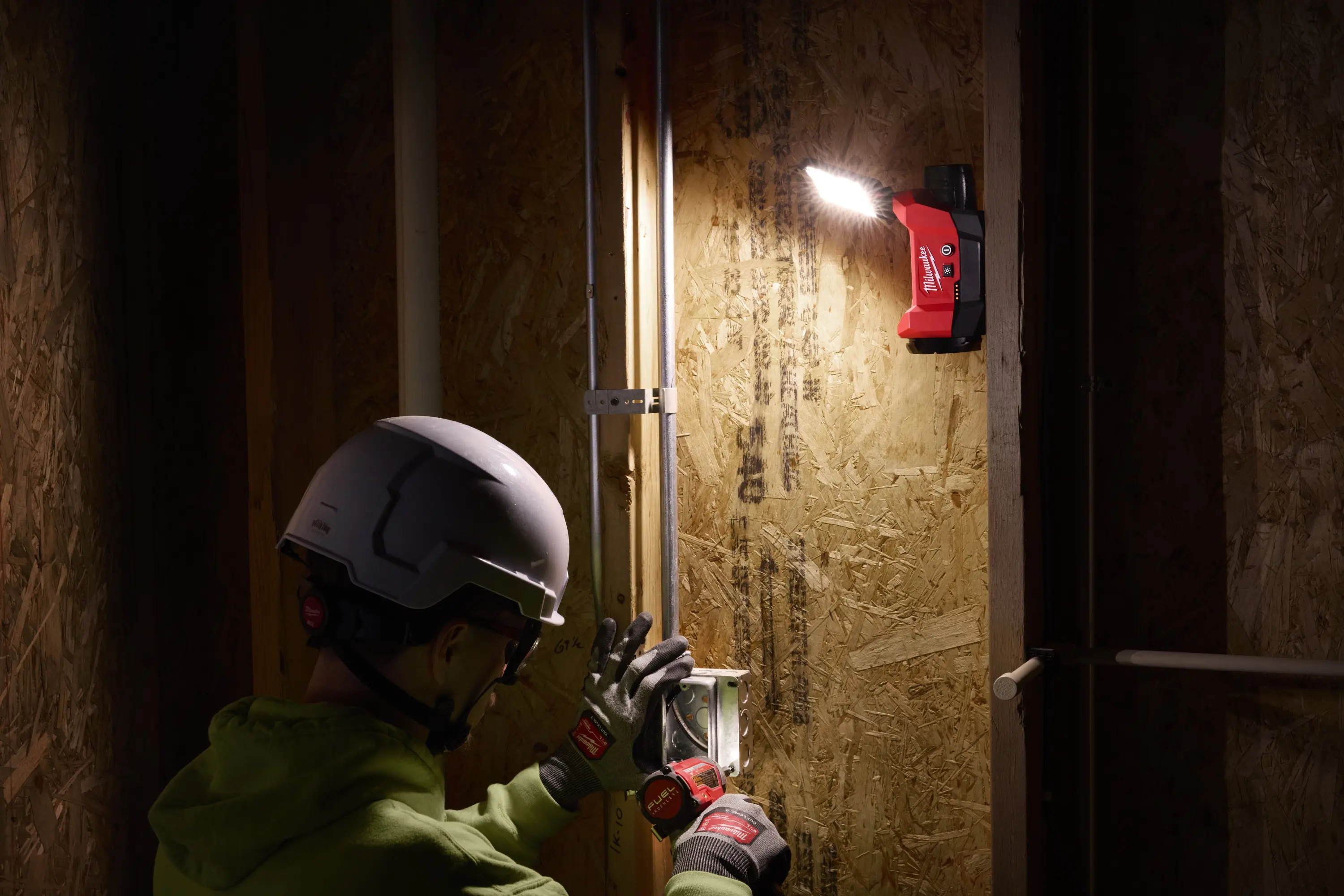Аккумуляторный прожектор Milwaukee M12 ALIP-0 4933500321 - 8