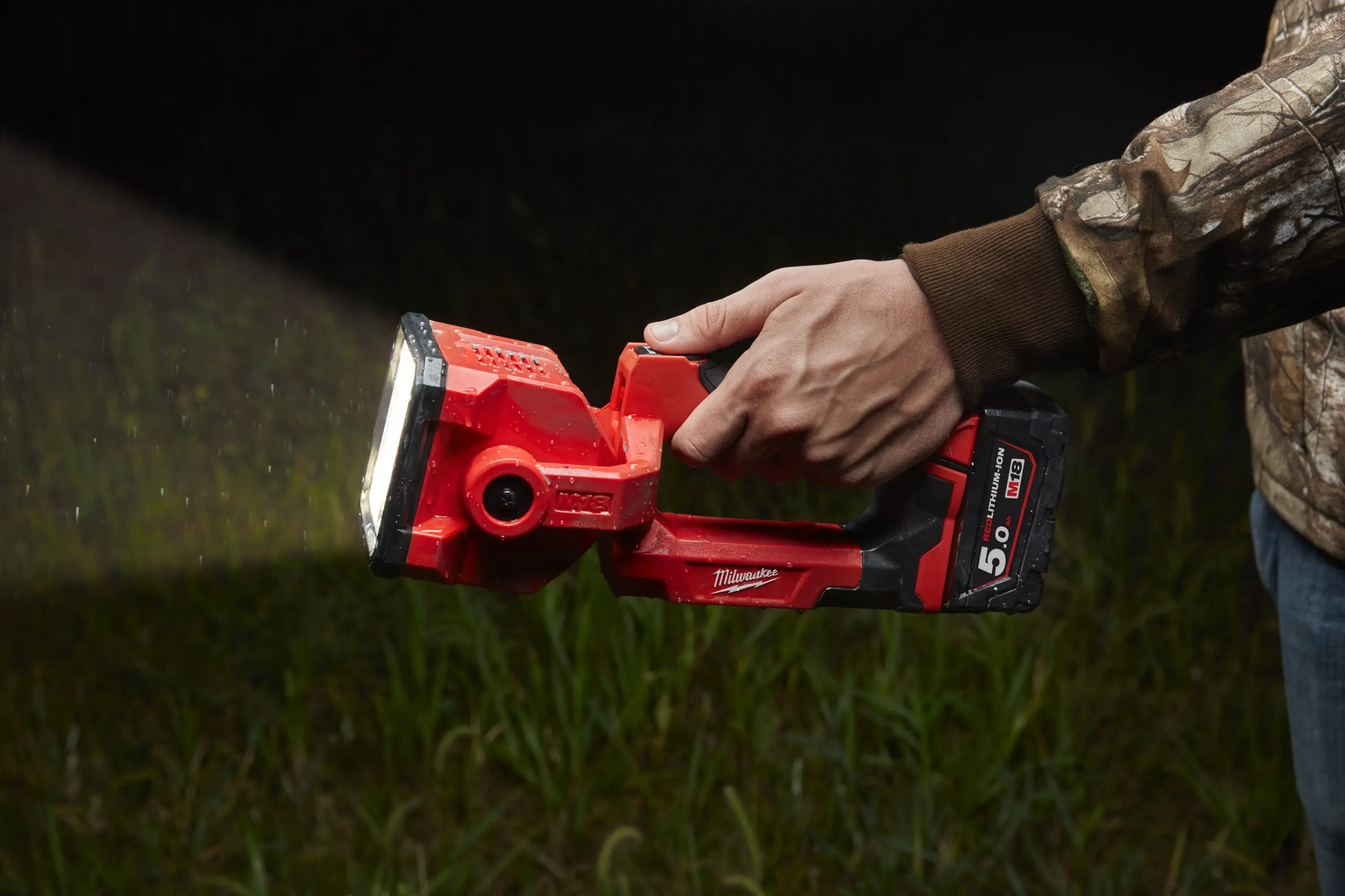 Аккумуляторный прожектор Milwaukee M18 SLED-0 4933459159 - 6