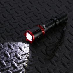 Lanterna LED Nils Camp NC0004 (Black/Red) Thumb