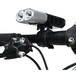 Lanterna LED pentru bicicleta SuperFire BL06 (Black/Silver) Thumb