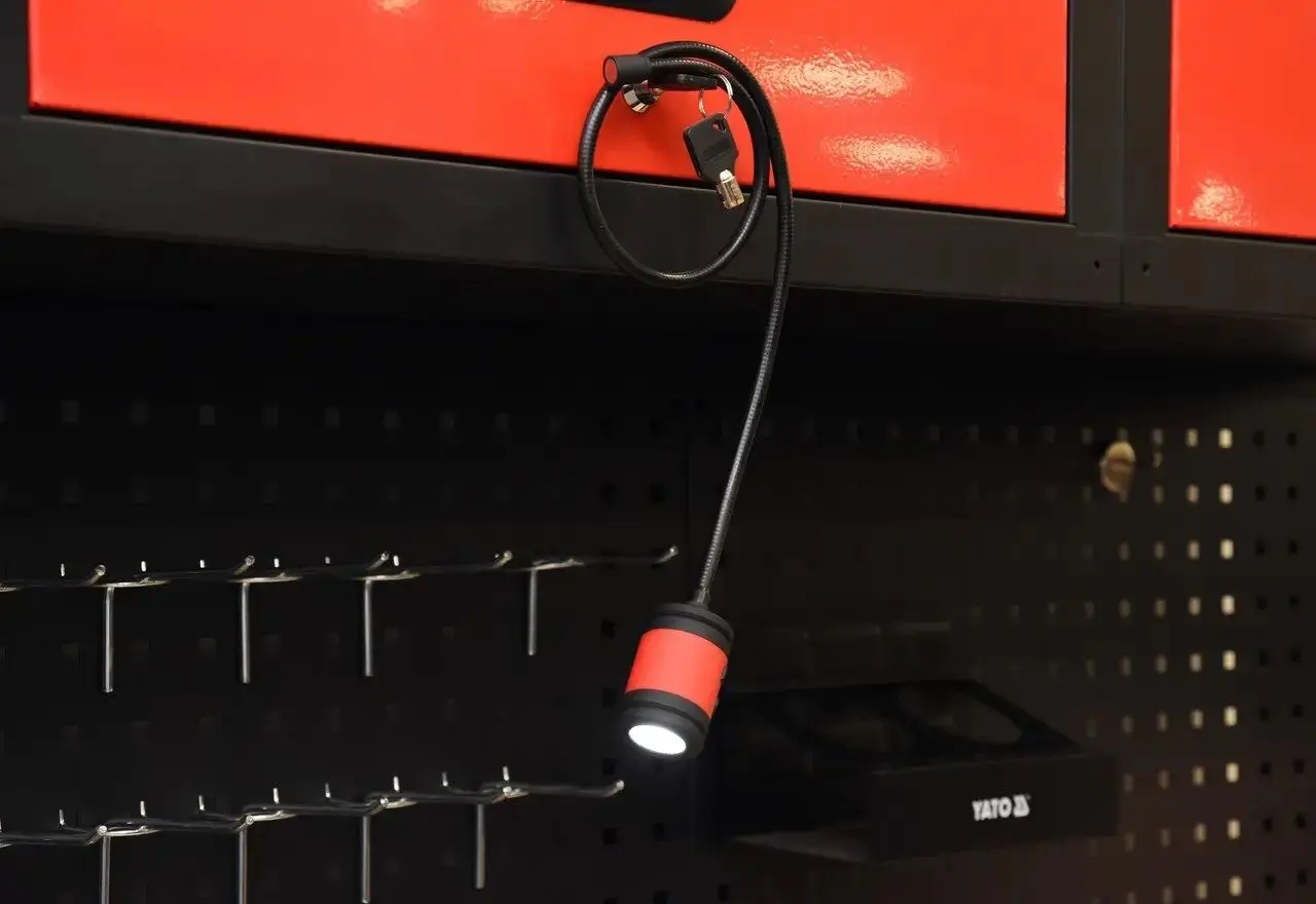 Lanterna multifunctionala Yato YT-08516 (Black/Red)