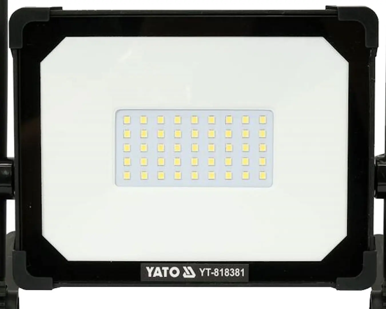 Светодиодный прожектор Yato YT-818381 (Black)