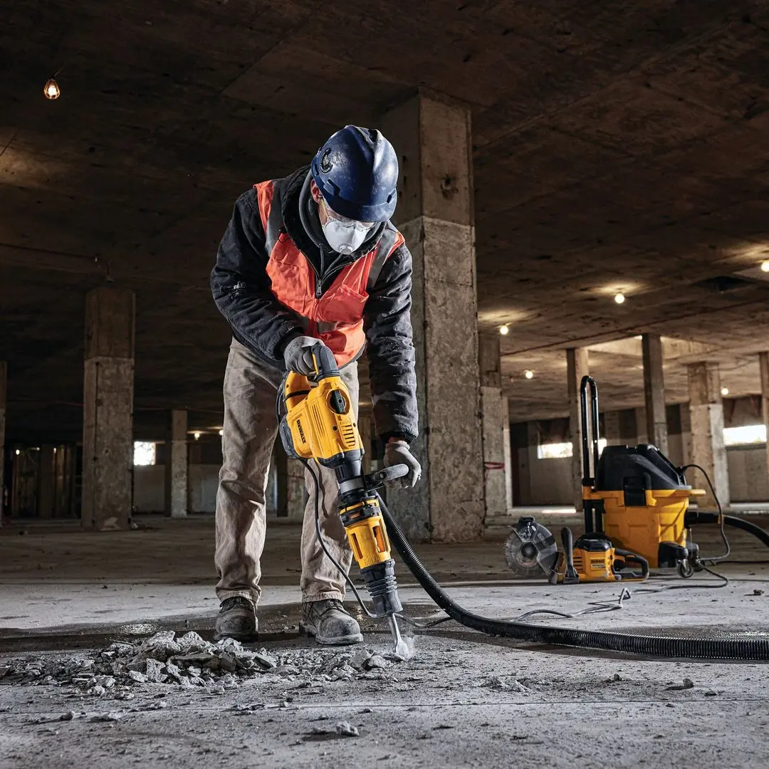 Ciocan demolator Dewalt D25832K (Yellow/Black)