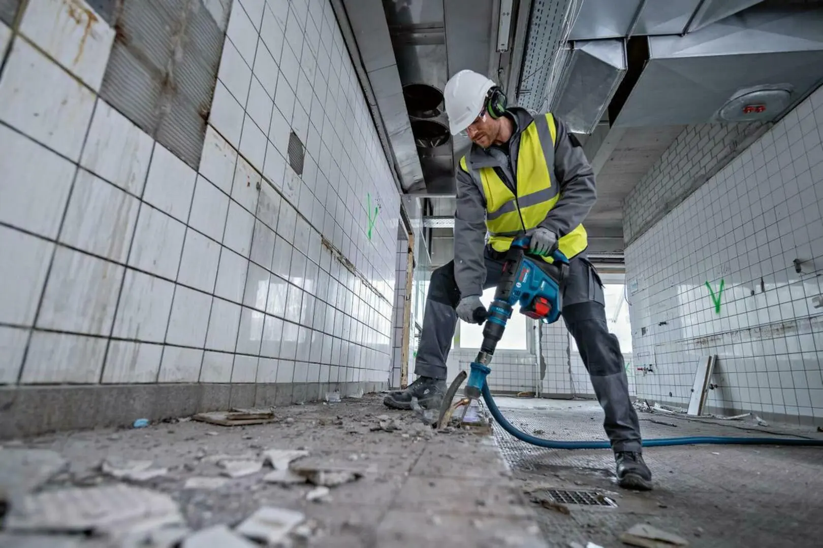 Ciocan rotopercutor Bosch GBH 18V-40 C Professional (0611917120)