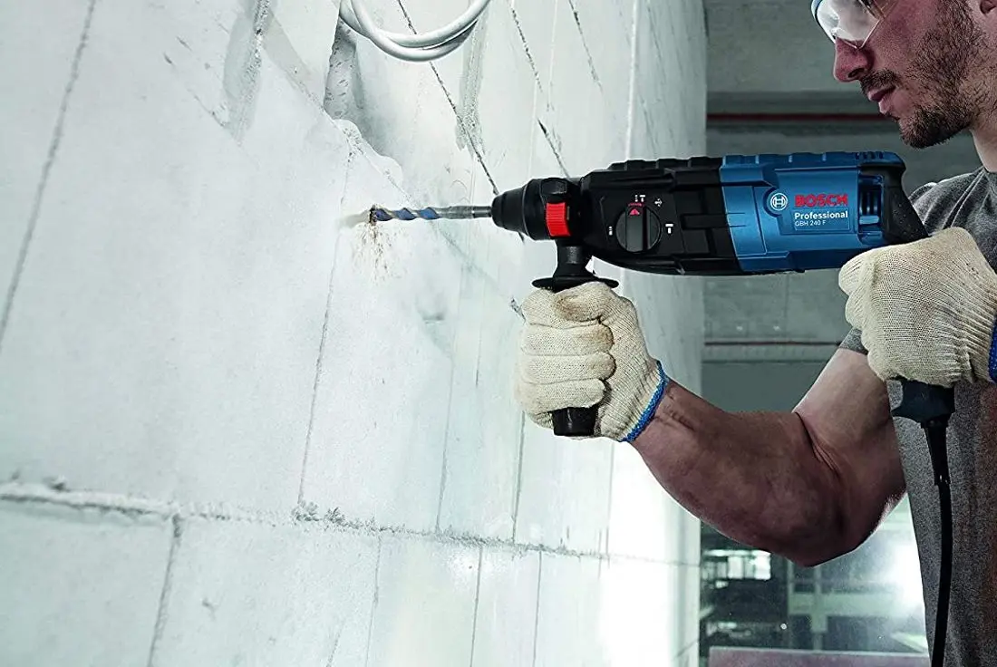 Ciocan rotopercutor Bosch Professional GBH 240