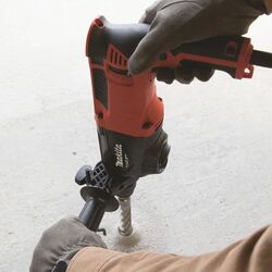 Перфоратор Makita M8701 Thumb