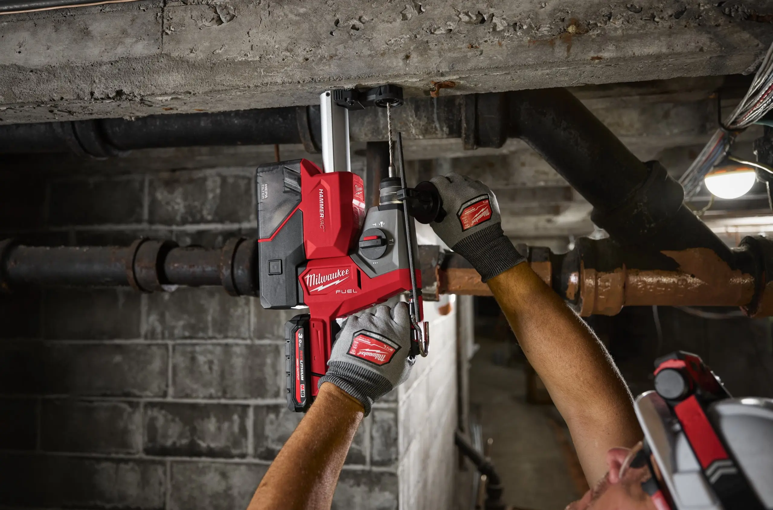 Перфоратор аккумуляторный Milwaukee M18 FHAC16-0 (4933498582) - 6