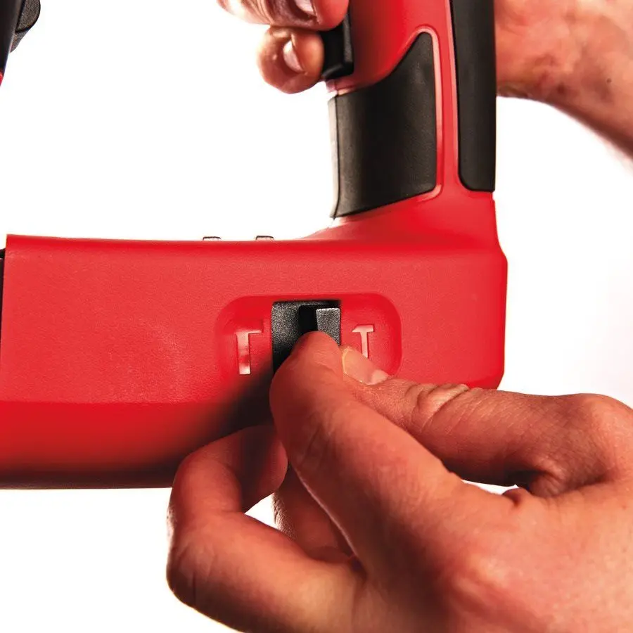 Перфоратор Milwaukee K750S