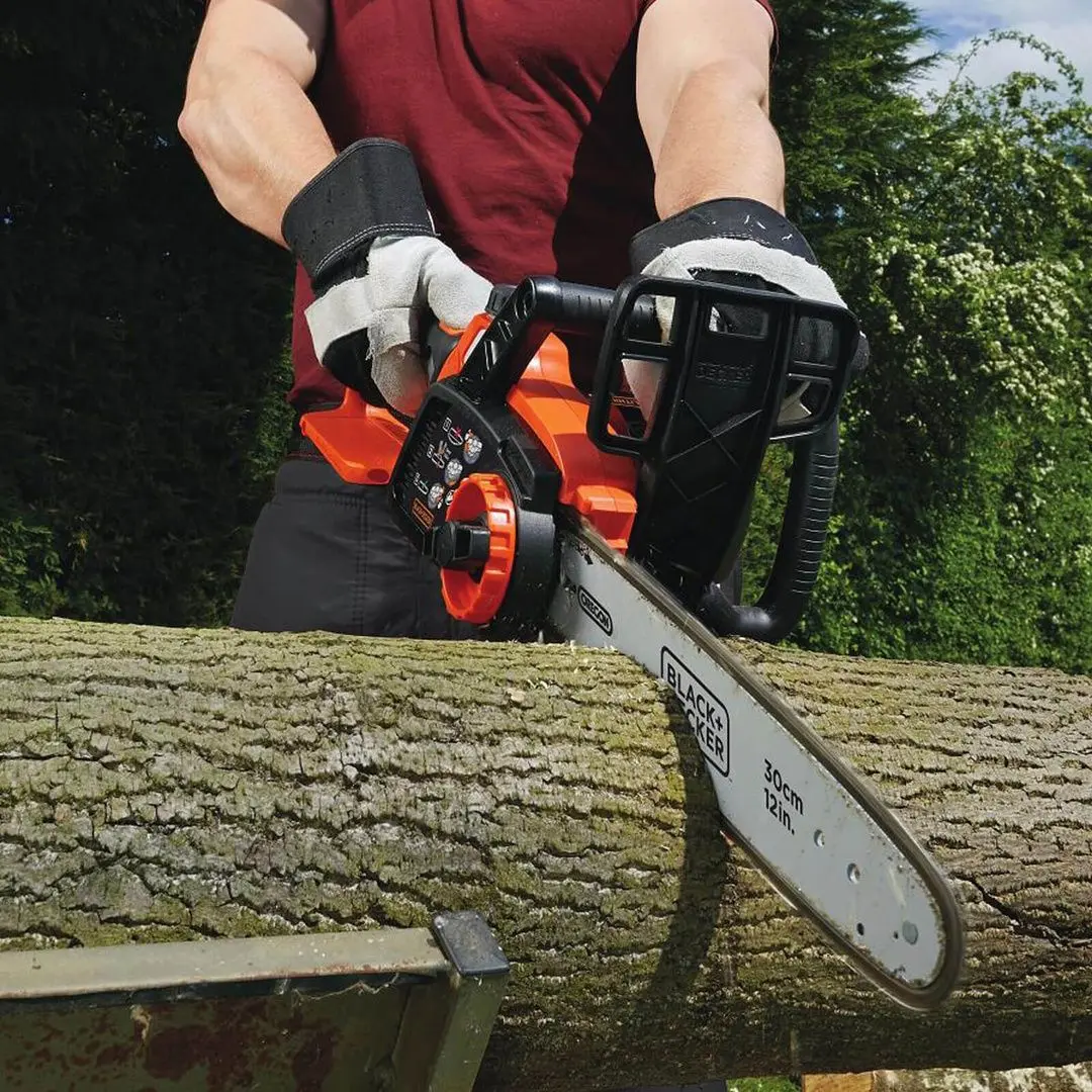 Ferastrau cu lant cu acumulator Black&Decker GKC3630LB Solo