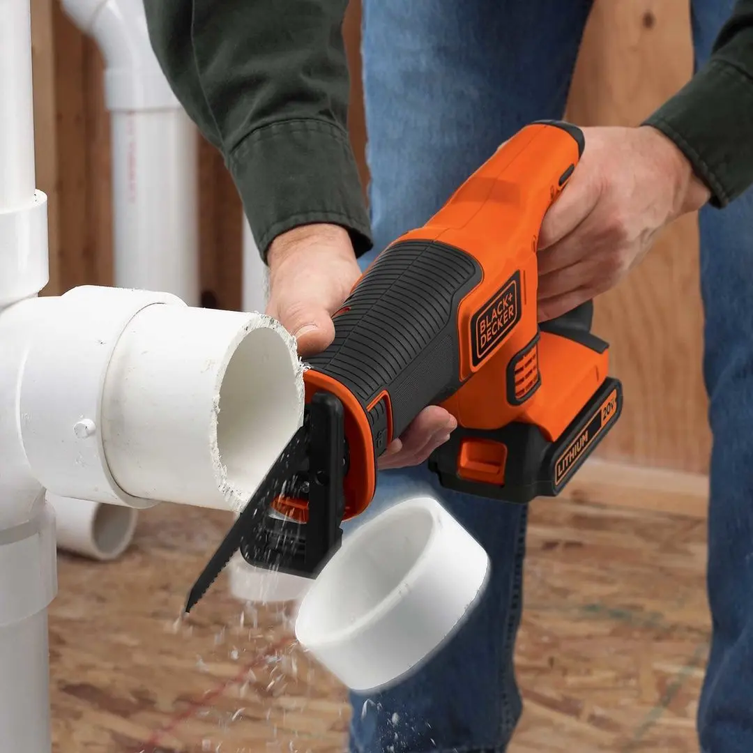 Аккумуляторная сабельная пила Black&Decker BDCR18M1-QW
