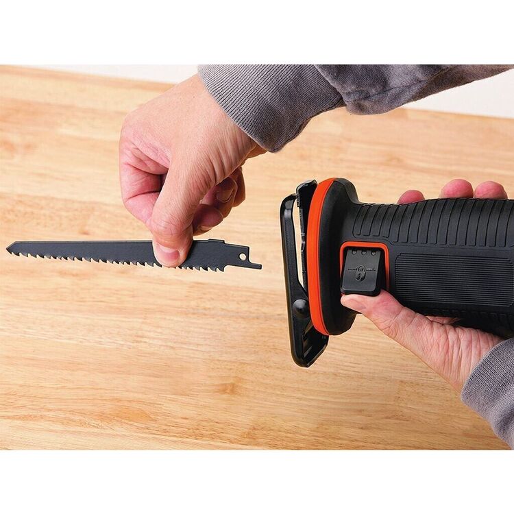 Аккумуляторная сабельная пила Black&Decker BDCR18M1-QW купить в ...