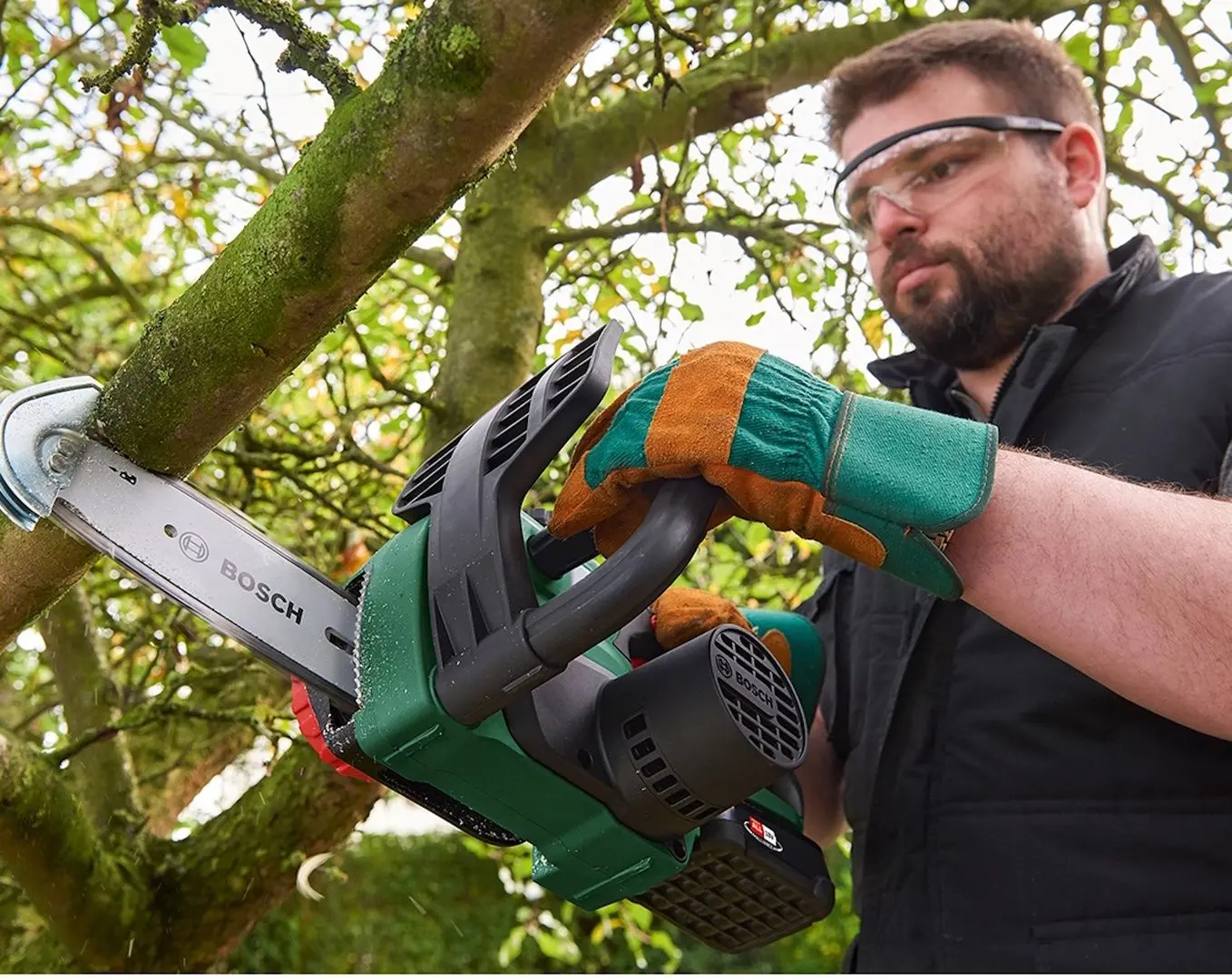 Fierastrau cu lant cu acumulator Bosch UniversalChain 18 200