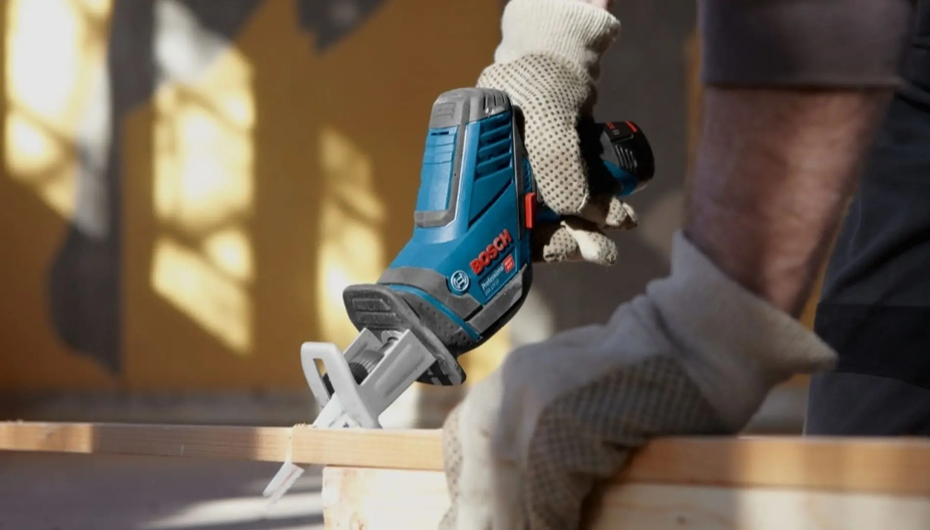 Аккумуляторная сабельная пила Bosch GSA 12V-14 + GBA 3.0Ahx2 - 4