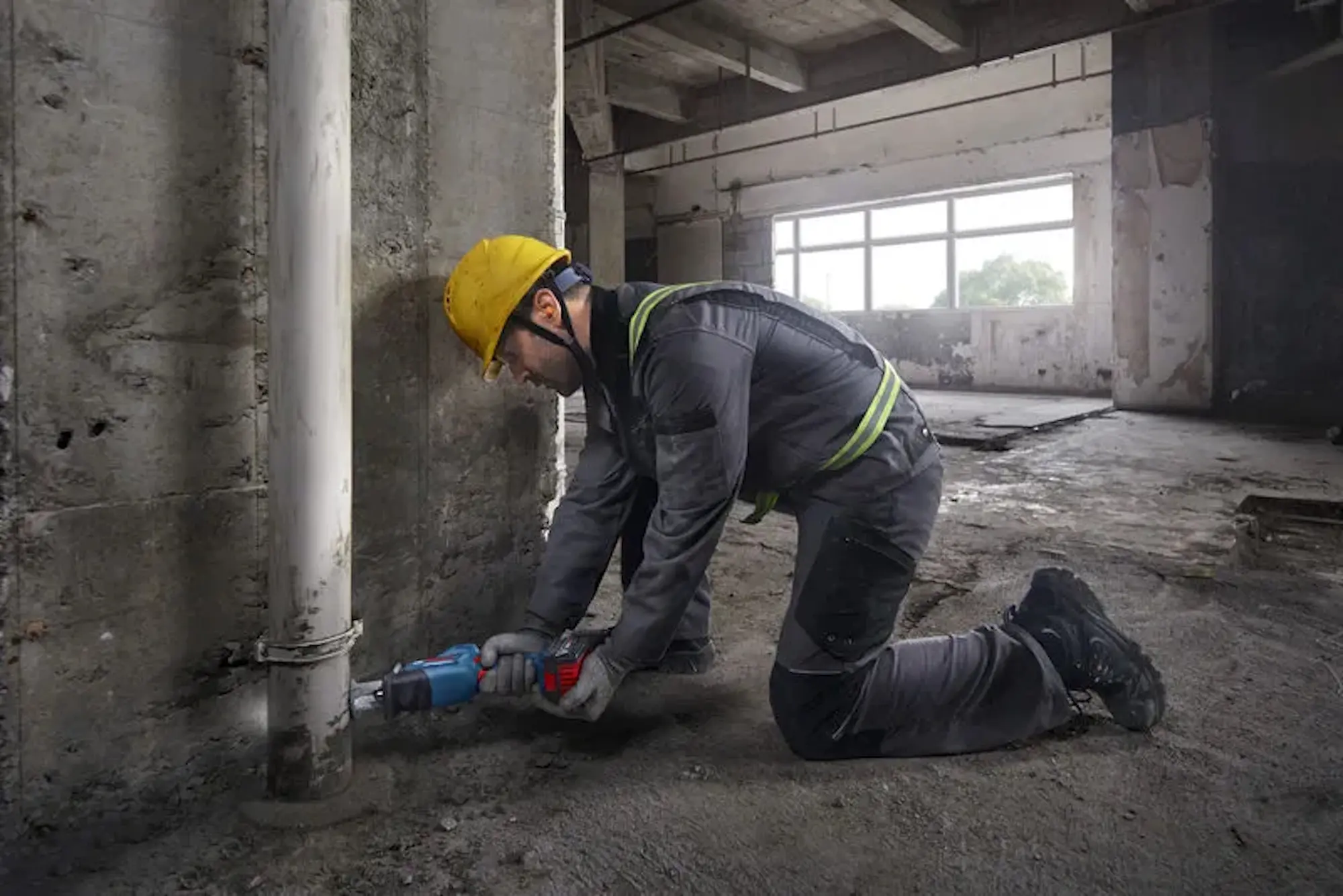 Аккумуляторная сабельная пила Bosch GSA 18V-24 Professional (06016A5100)